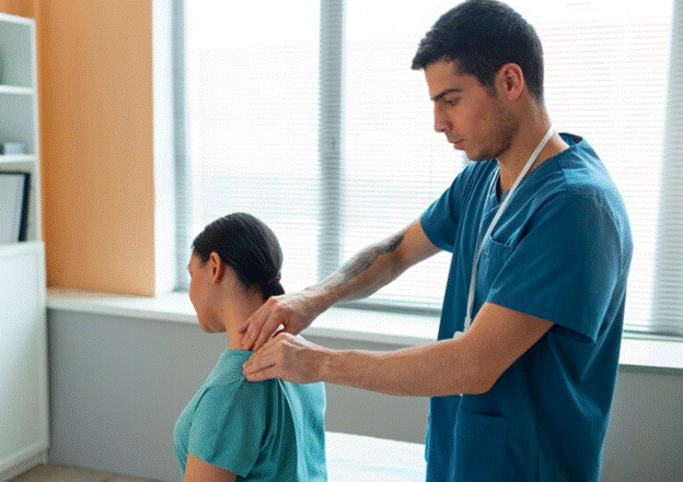 Sports Chiropractic vs. Traditional Chiropractic: What’s the Difference?