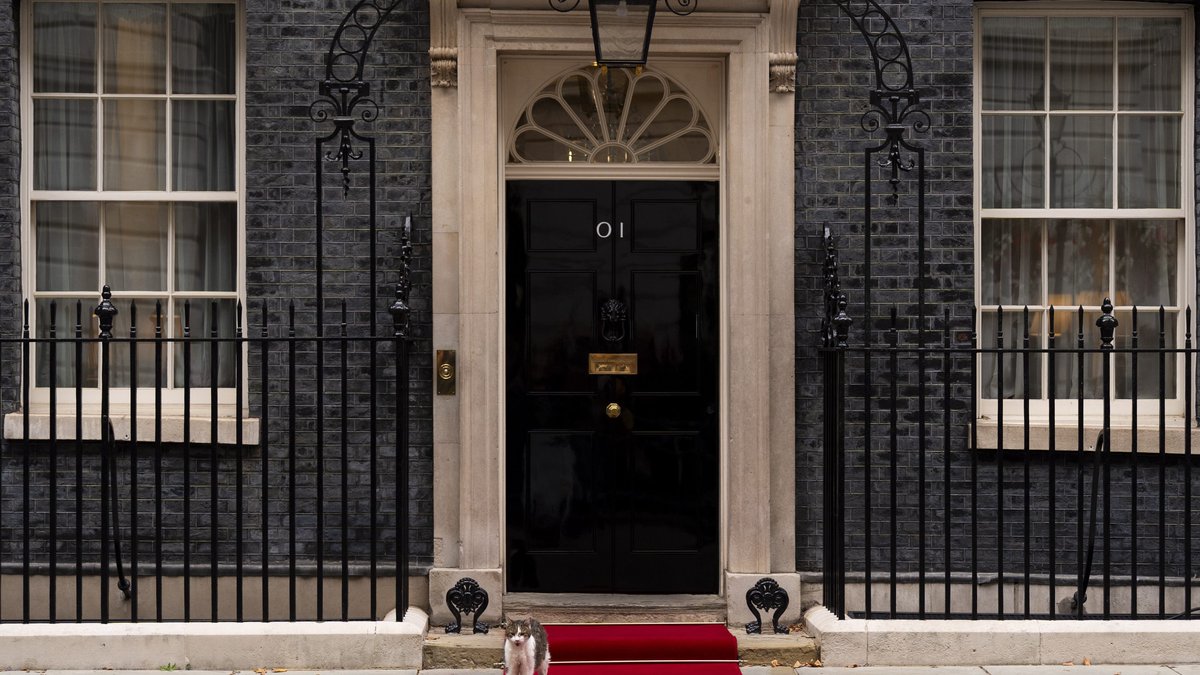 Trump says Starmer will resign Trump says Starmer will resign - starmer resign