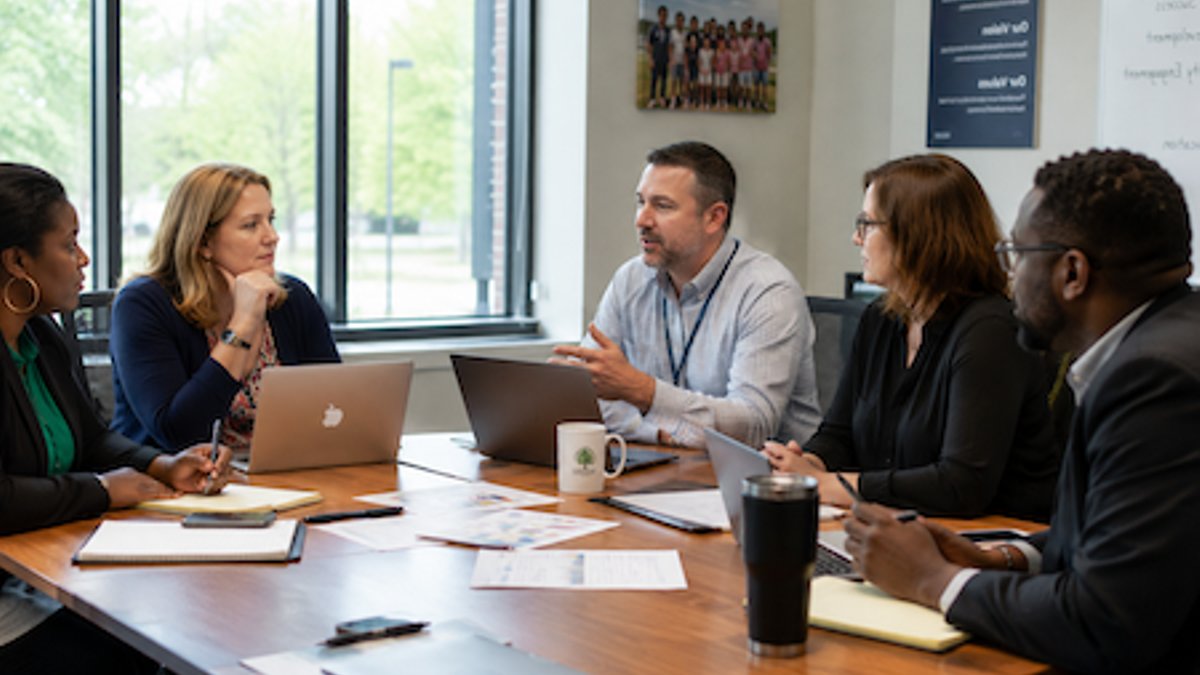 In-Between Leadership Multi-Track Growth Strategies