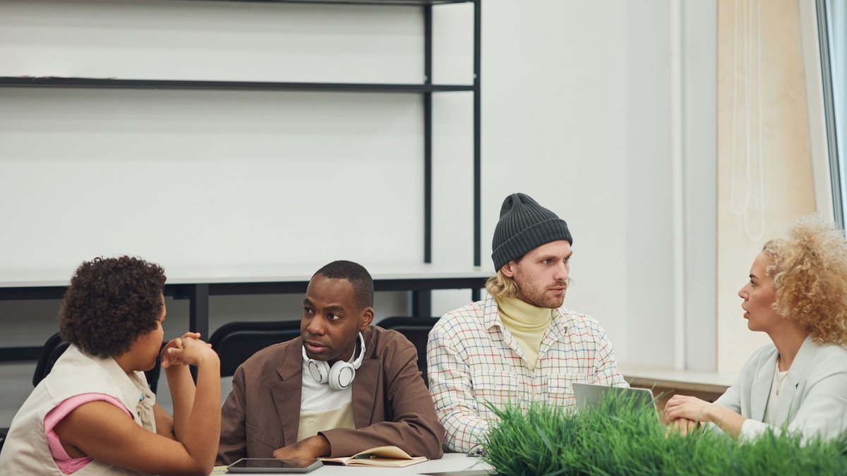 Workplace norms are no longer the reality Workplace norms are no longer the reality - workplace norms