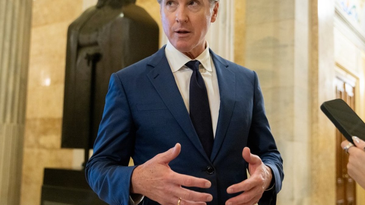 Union softens on billionaire tax as Newsom pushes back Union softens on billionaire tax as Newsom pushes back - billionaire tax