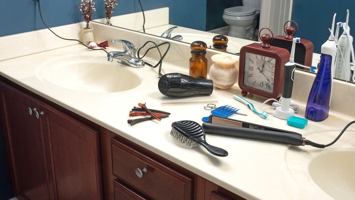 Dollar Tree DIY Organizes Countertop Clutter - dollar tree diy