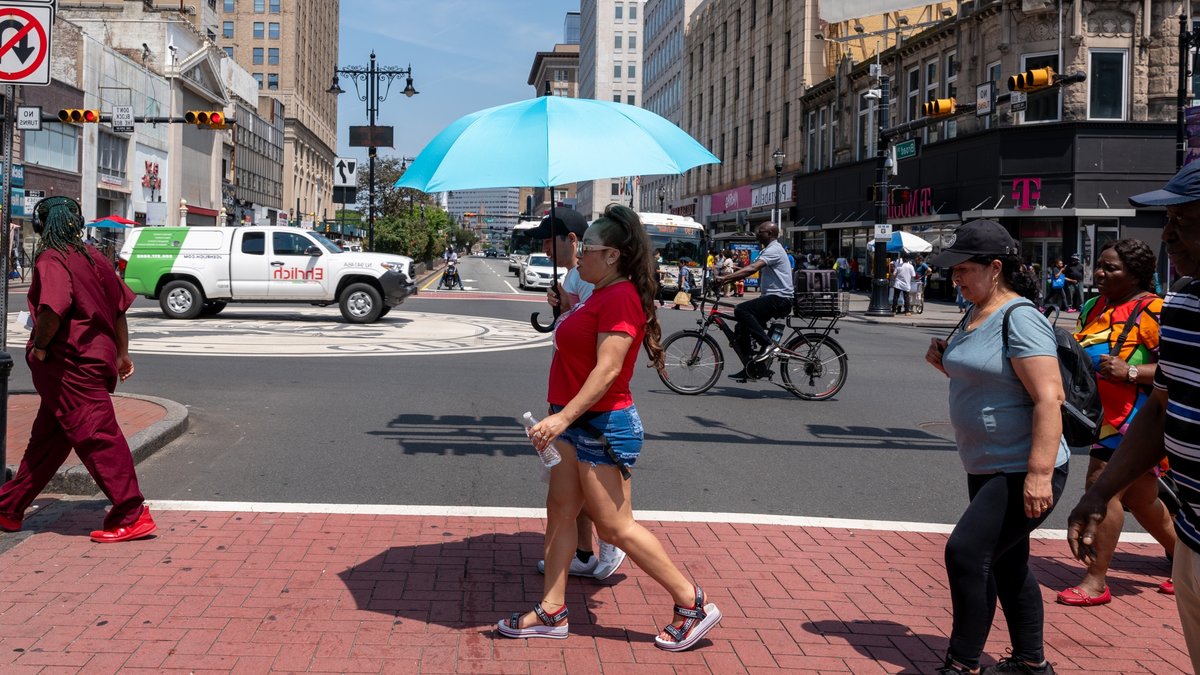 Newark declares code red heat emergency, opens centers