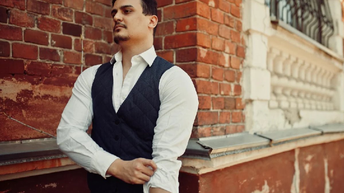 Sleeved vests gain popularity among men - sleeved vests