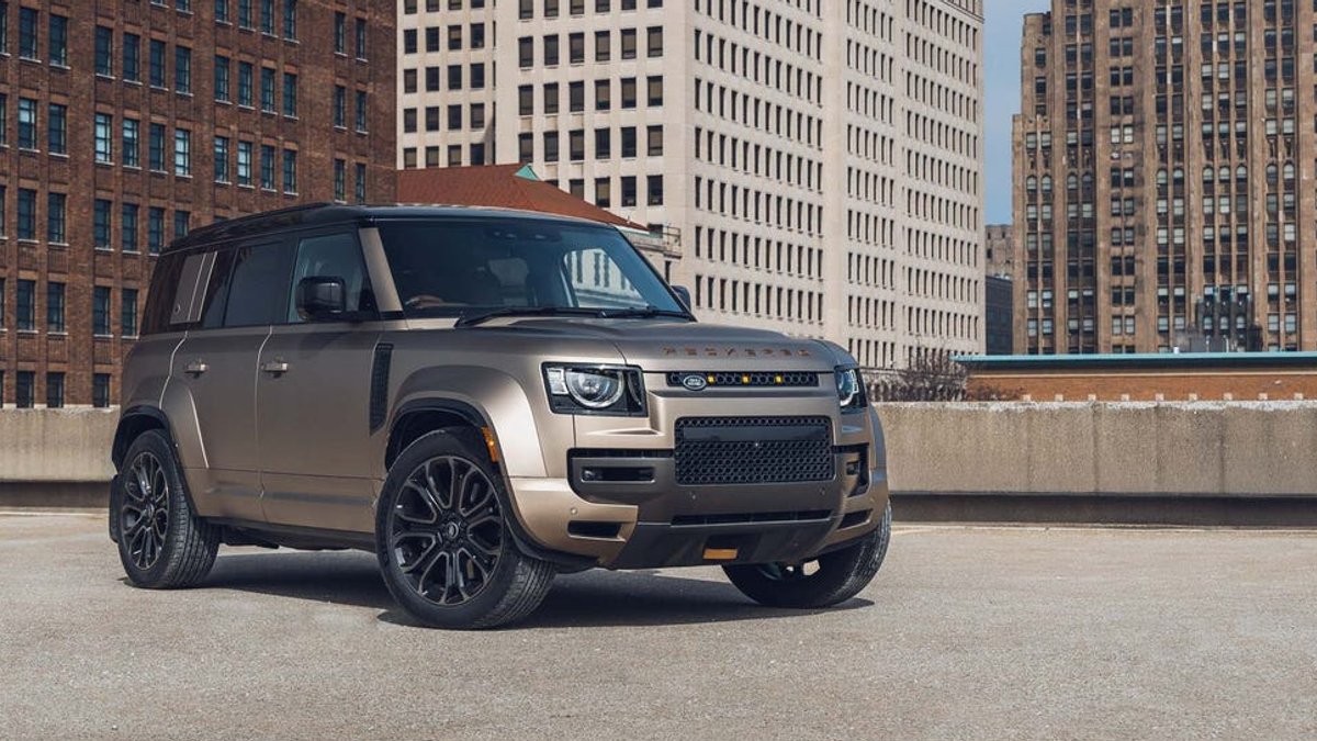 Land Rover recalls SUVs over airbag risk - land rover recall