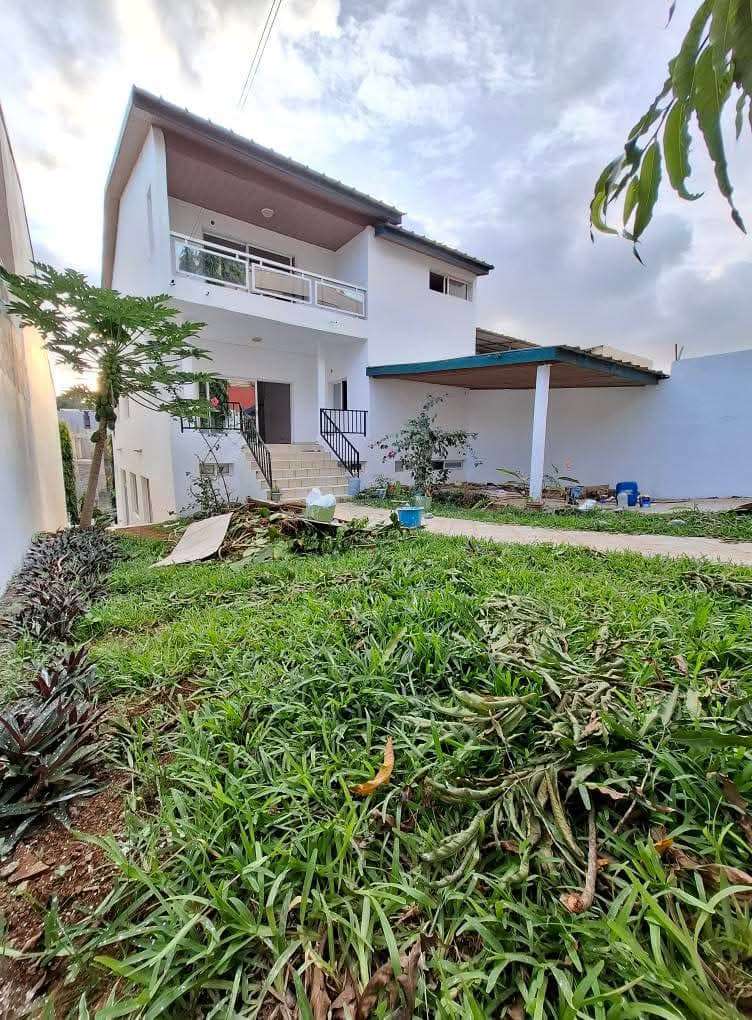 VILLA DUPLEX DE 7 PIÈCES EN VENTE A LA RIVIERA FAYA ABATTA