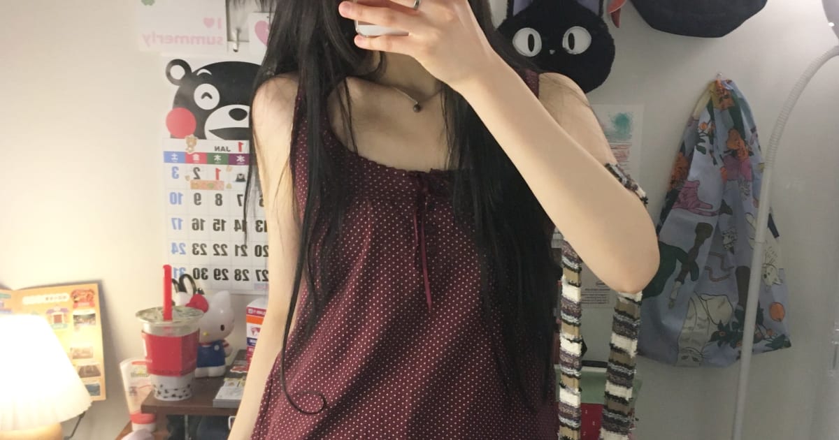 VINTAGE DOT RIBBON BUTTON SLEEVELESS WINE
