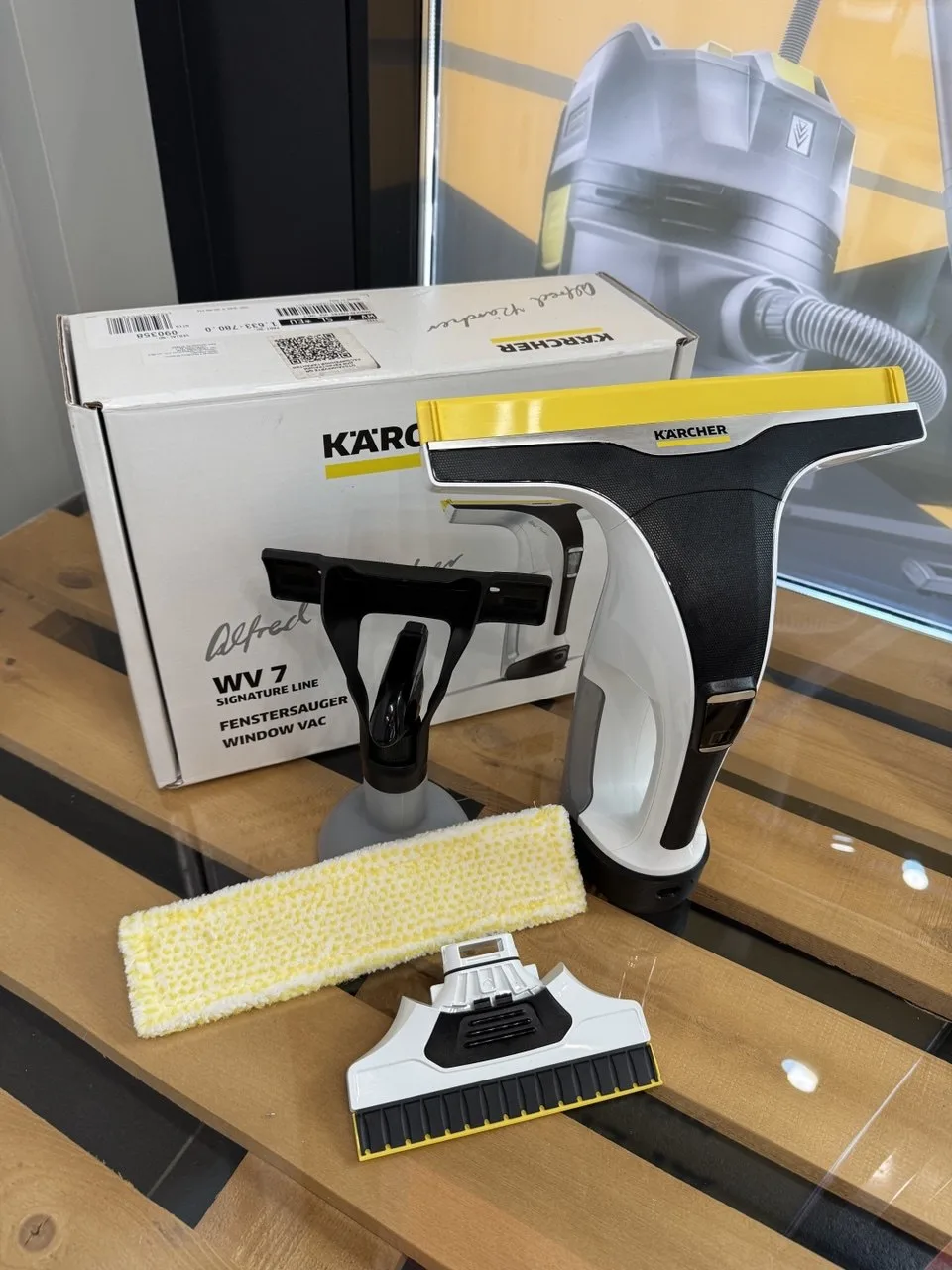 Пылесоса для мойки окон Karcher WV 7 в аренду