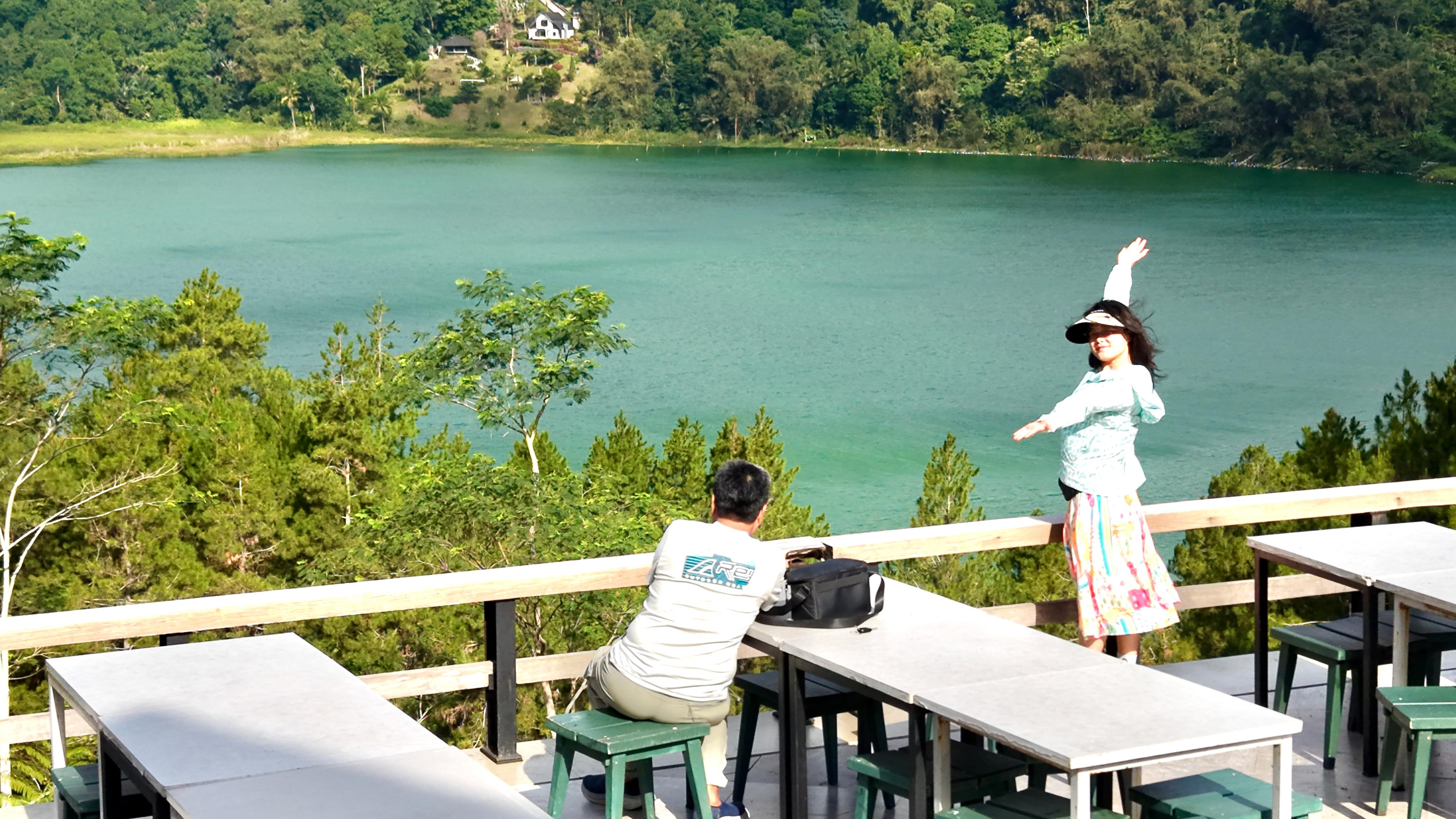 Danau Linow