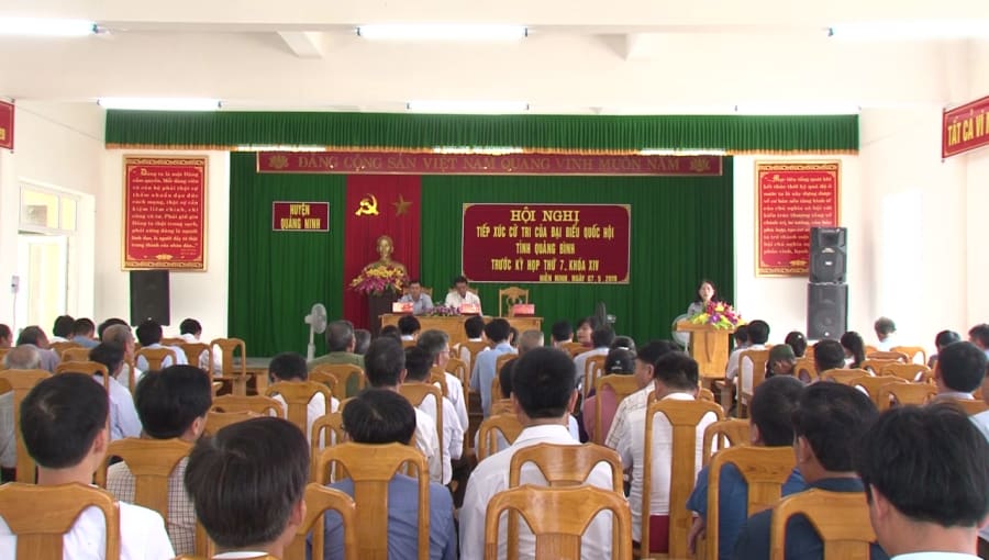 Đoàn ĐBQH tỉnh tiếp xúc cử tri tại hai huyện Quảng Ninh và Lệ Thủy