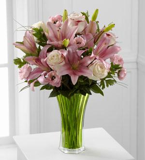 The FTD® Classic Beauty™ Bouquet