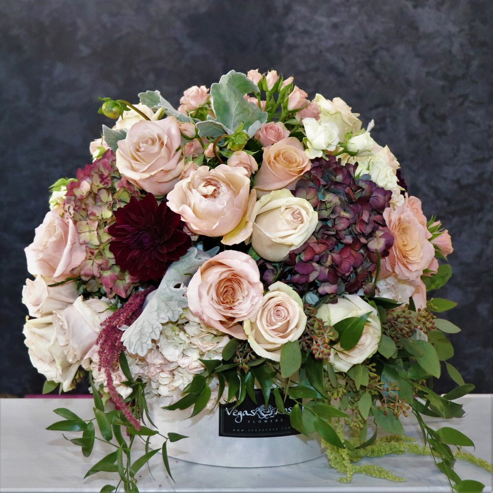 Garden signature flowers in a box in Las Vegas, NV Vegas Rose