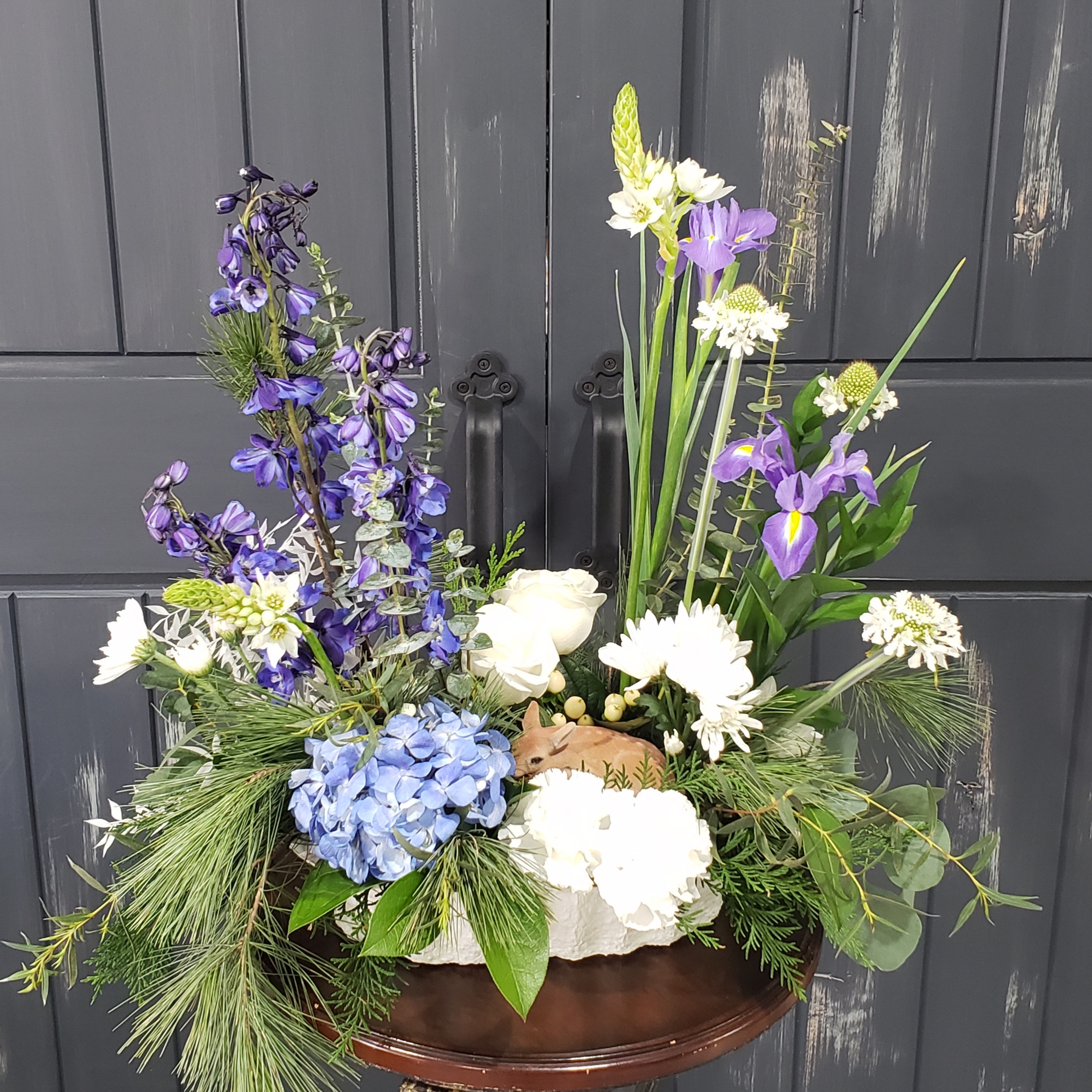 Woodland Slumber Flower Delivery Cambridge MN Cambridge Floral, Inc