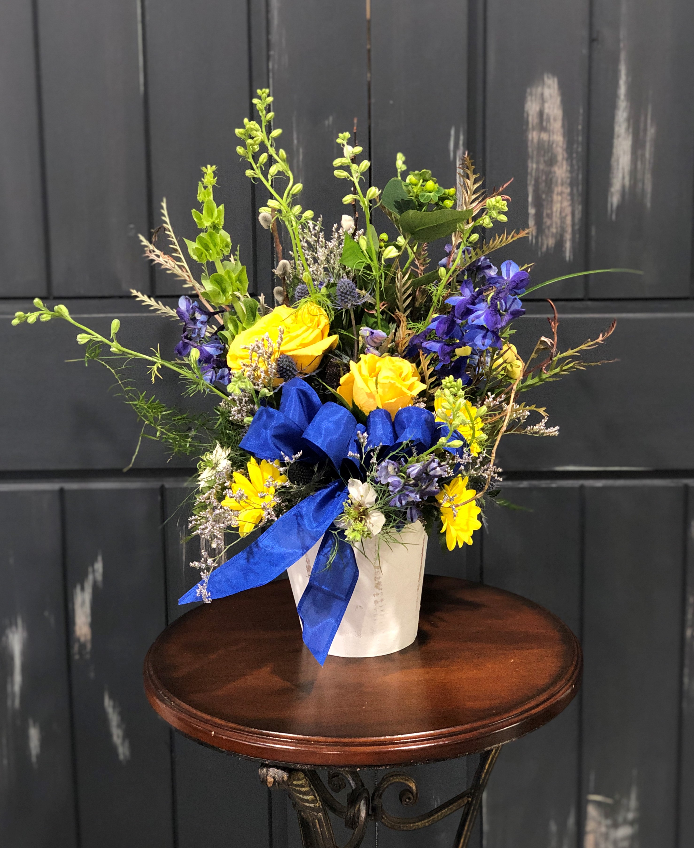 Blueberry Fields Flower Delivery Cambridge MN Cambridge Floral, Inc
