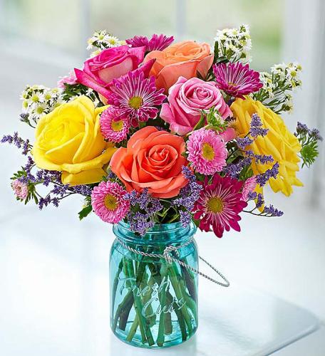 【ジョアン　アイザック】Garden Bouquet Garden Bouquet arranged by a florist in Commack, NY