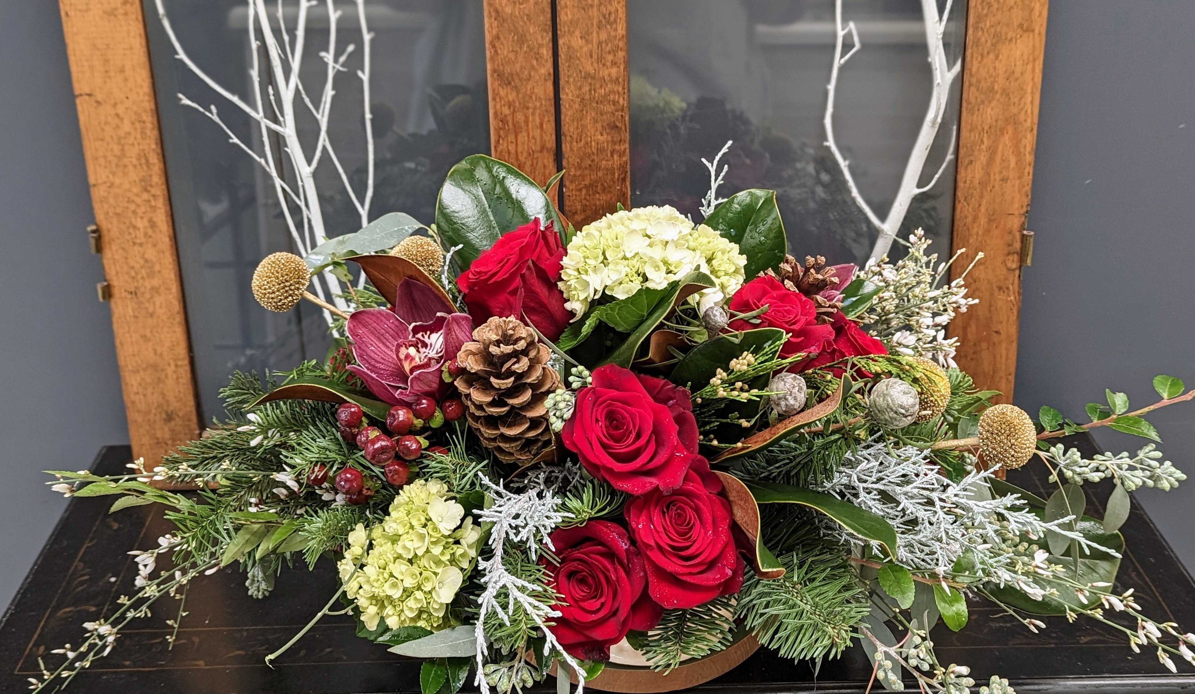 Fresh floral christmas centerpieces discount