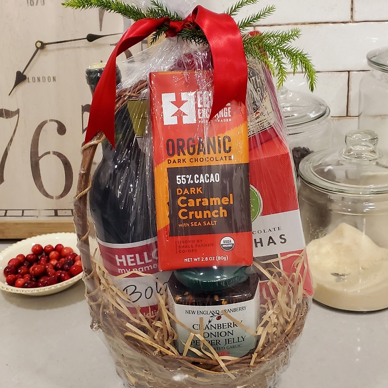 Snow Season Wine & Snack Basket