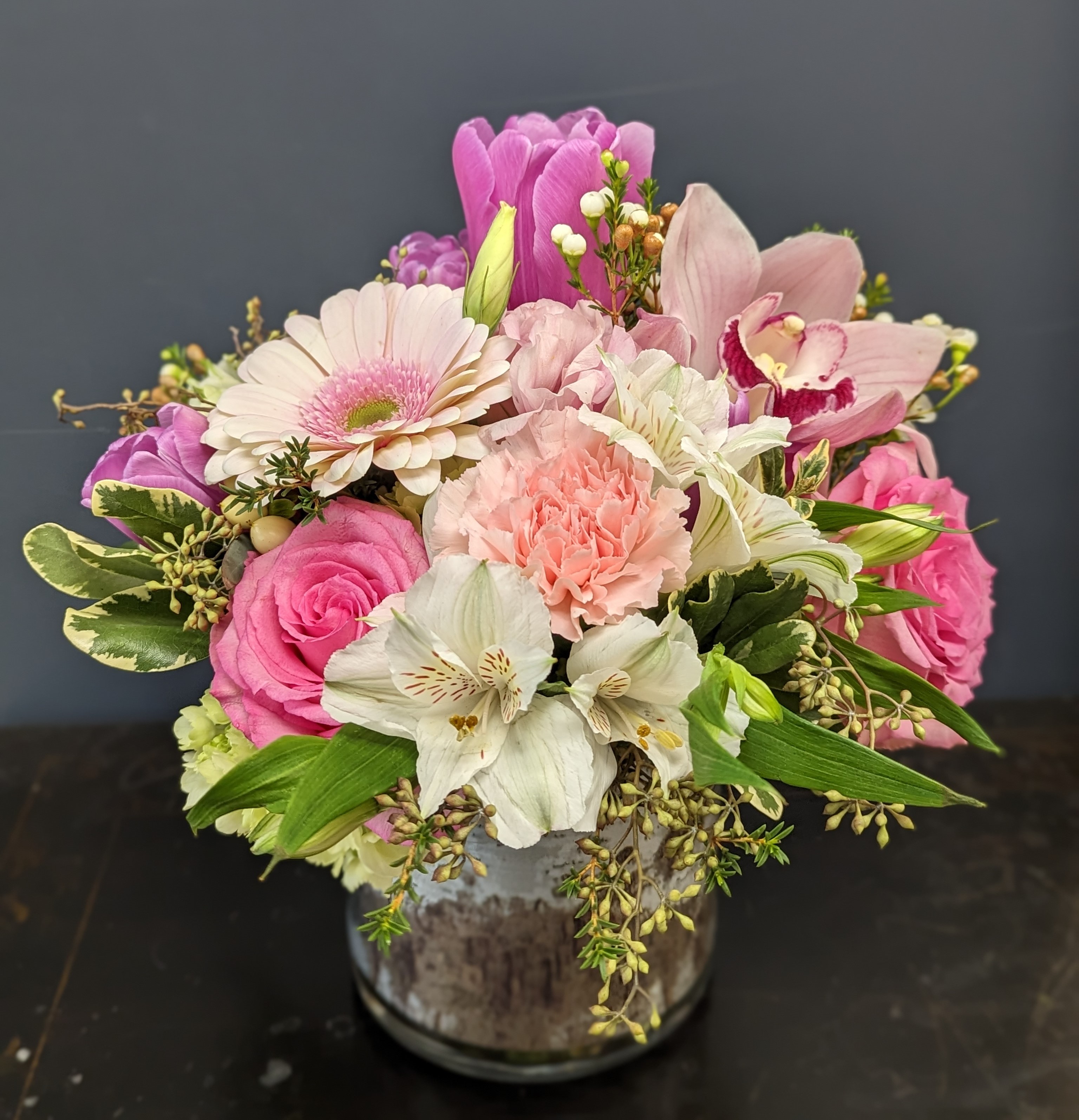 Pink Elegance Flower Delivery Evanston IL Prestons Florist