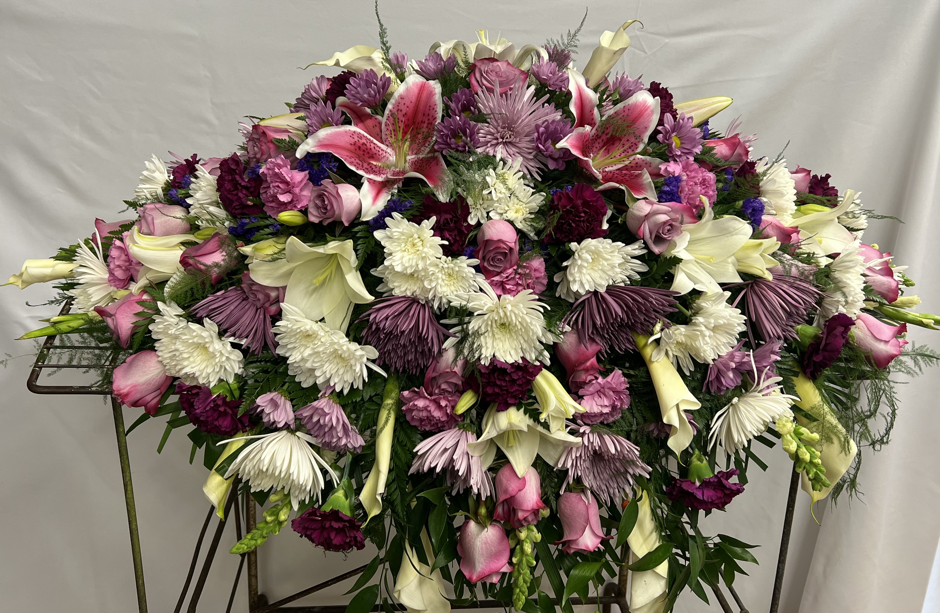 Deep Sympathy Flower Delivery San Bruno CA - San Bruno Flower Fashions