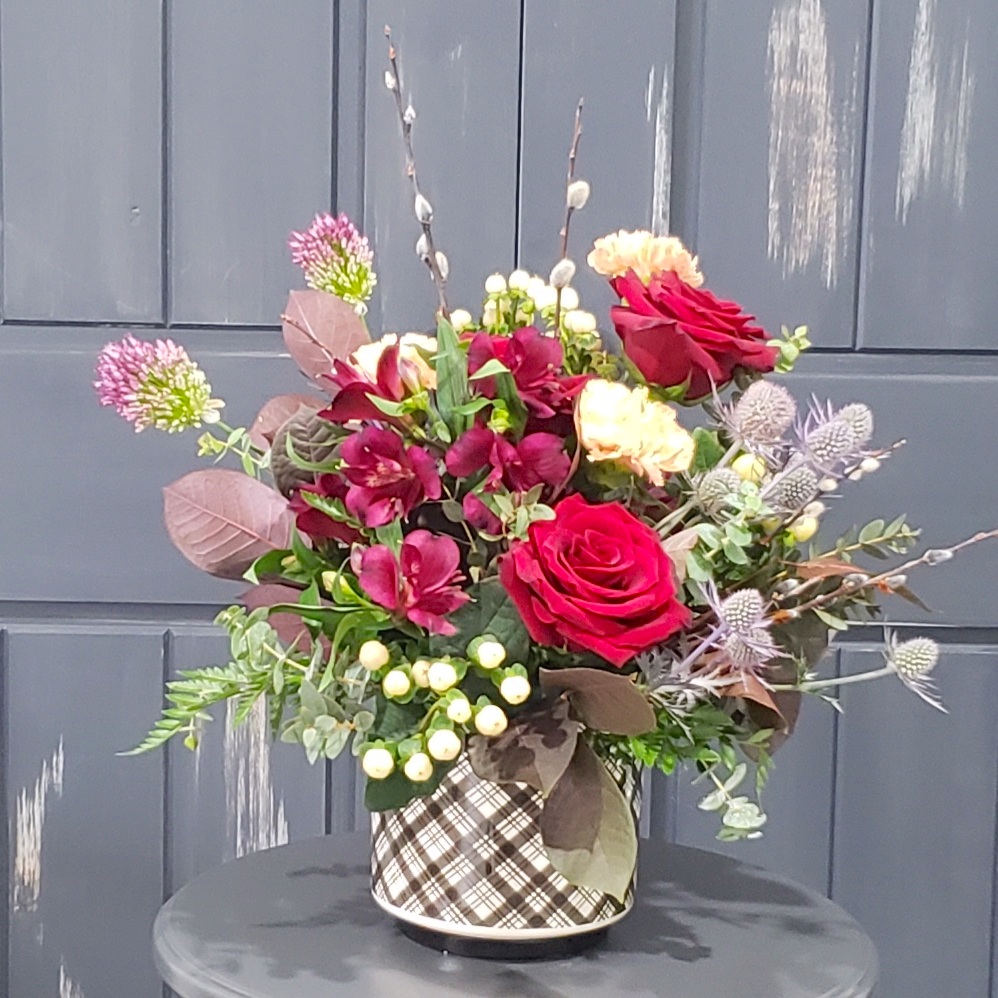 Crimson and Plaid Flower Delivery Cambridge MN Cambridge Floral, Inc