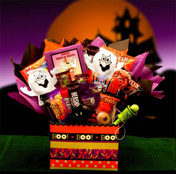 Halloween Gift Box, Spooky Basket for Adults, Halloween Gifts for Her,  Halloween Birthday Gift, Horror Gift Box, Halloween Care Package, Boo 