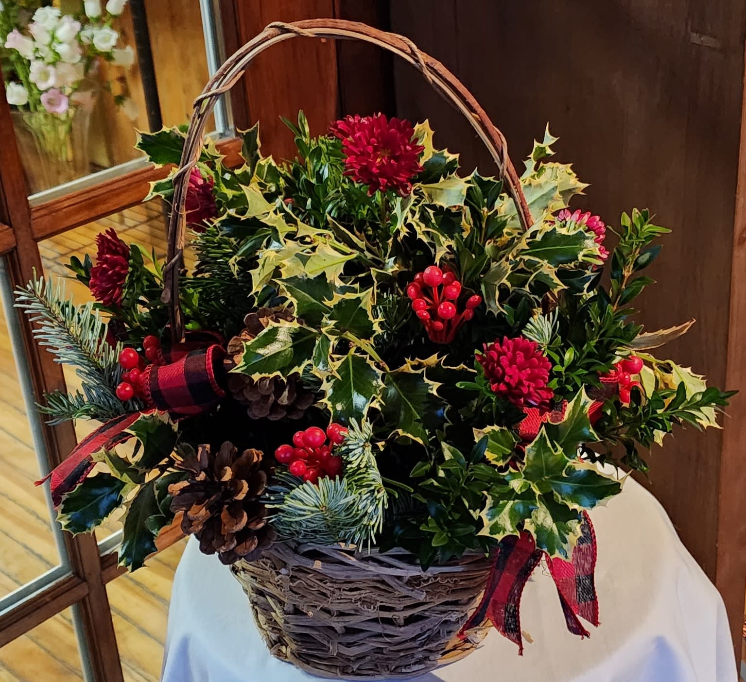 MINTON Holly Berry 花瓶 フラワーベース Holly Berry Basket Flower Delivery Waterville ME - Waterville