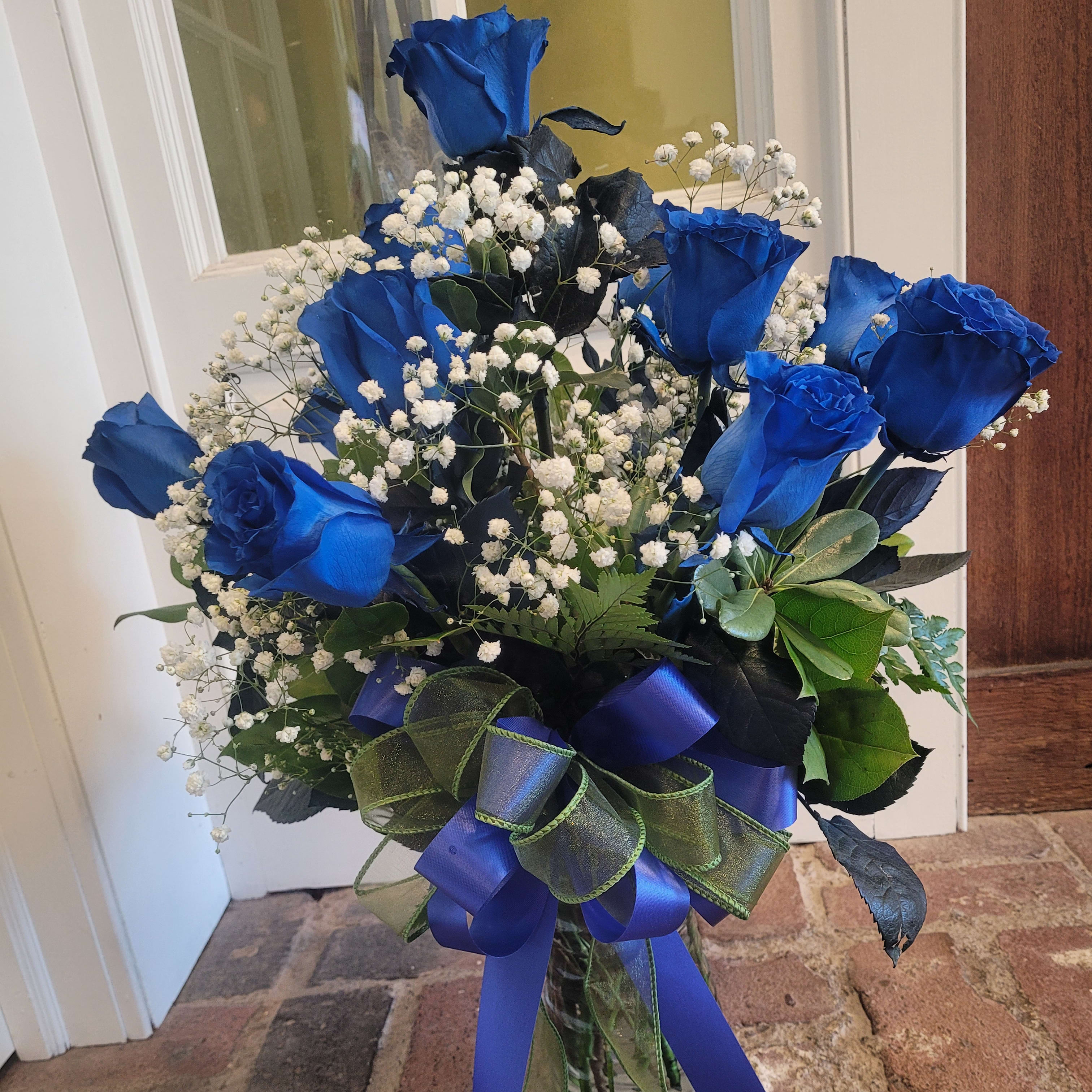 Dozen Blue Roses Flower Delivery Wilmington DE The Flower Place