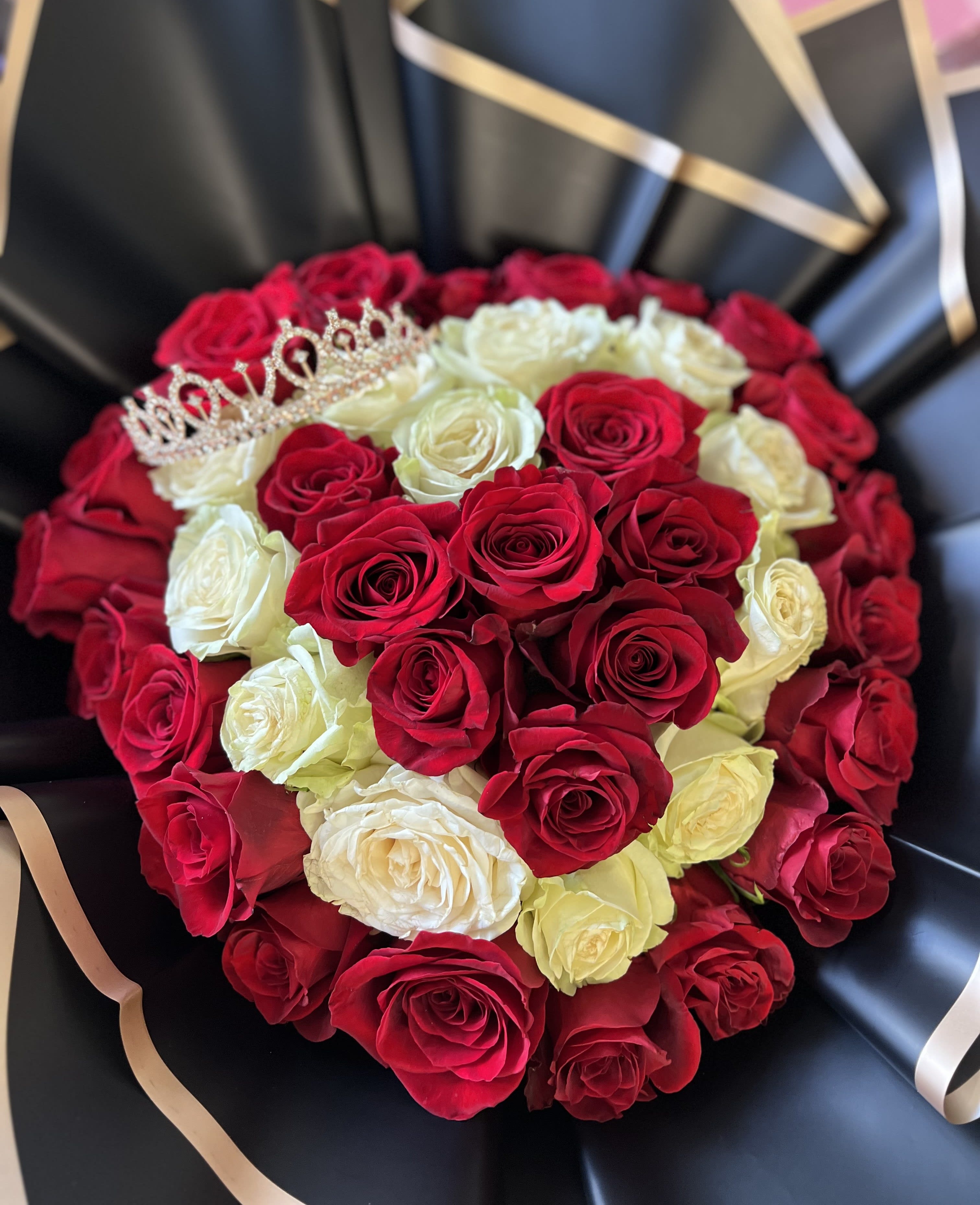 40 Roses Flower Delivery San Bruno CA - San Bruno Flower Fashions