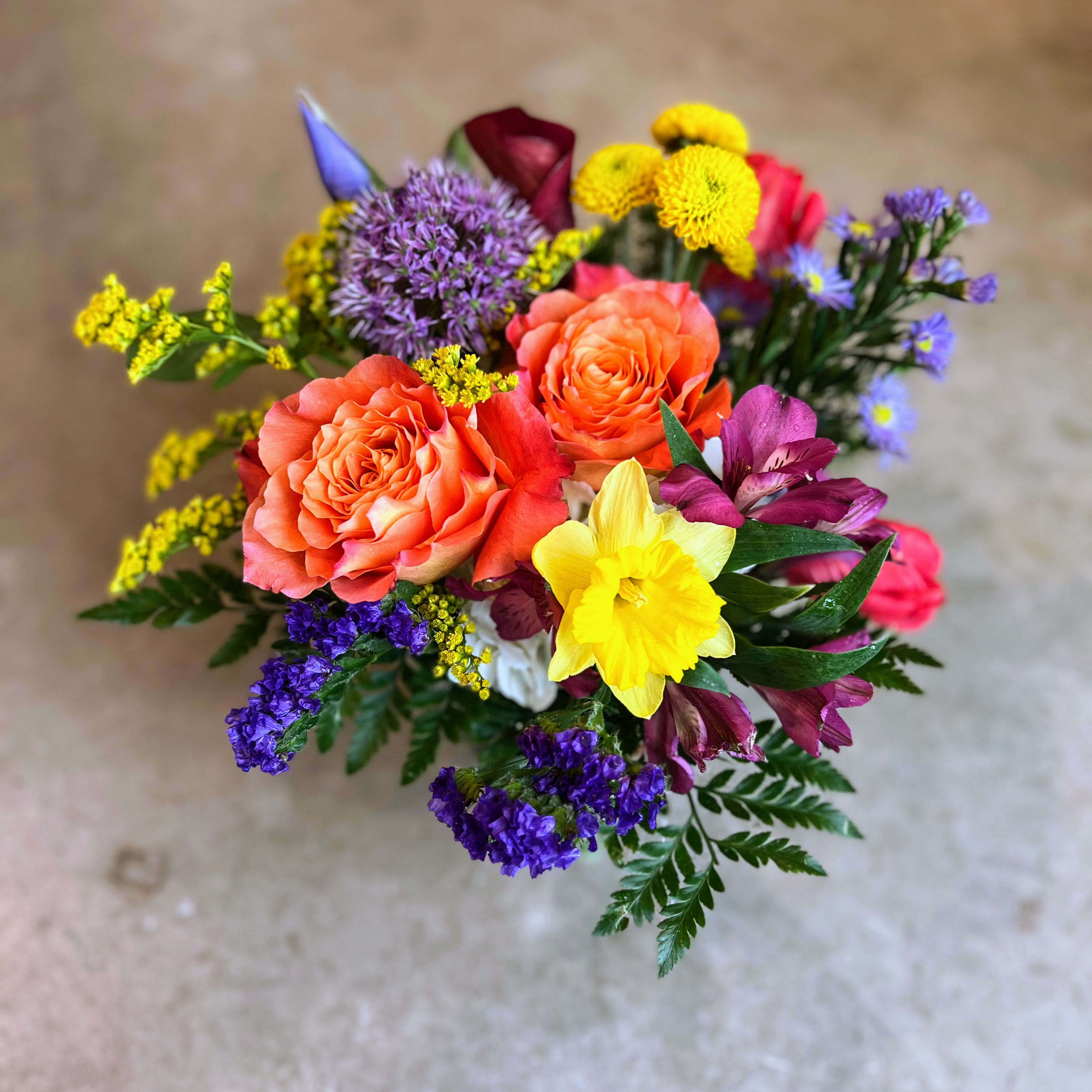Signature Style, Bright, Deluxe Arrangement Flower Delivery Grand Rapids MI Southside Flower