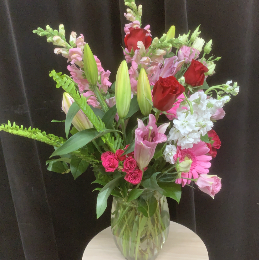 TCG's Grace Elizabeth Bouquet Flower Delivery Geneva IL Town