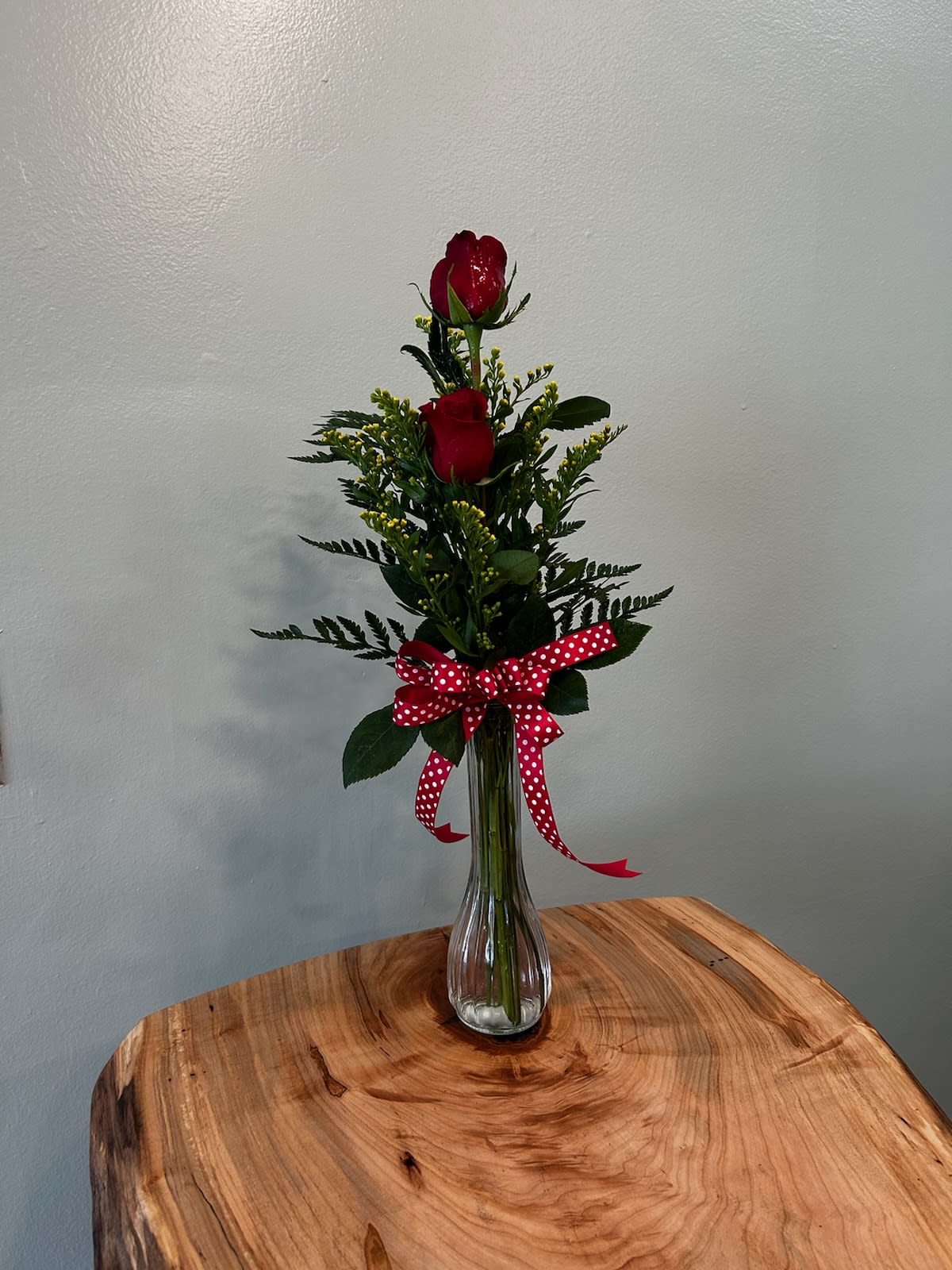 Red Rose Bud Vase Flower Delivery Elkton MD - Flowers By Lisa