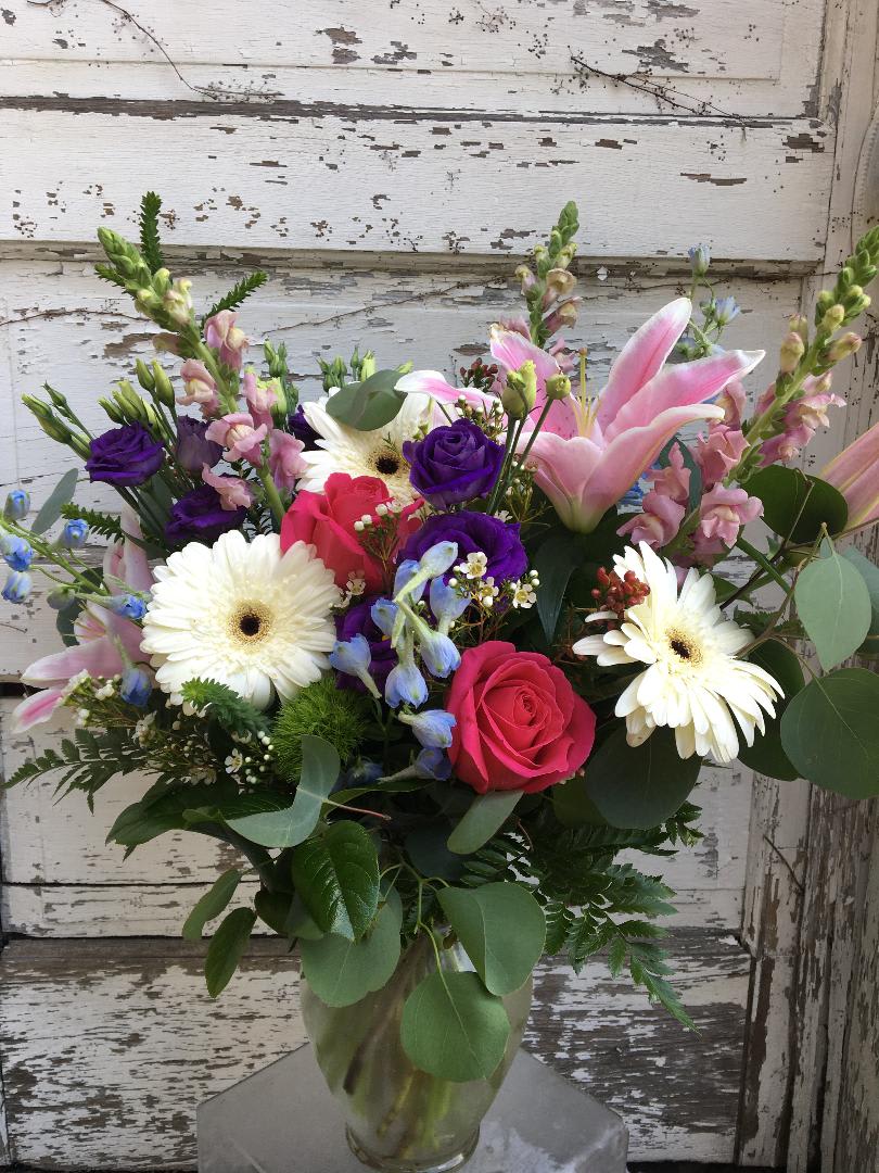 TCG's In The Garden Flower Delivery Geneva IL Town & Country Gardens