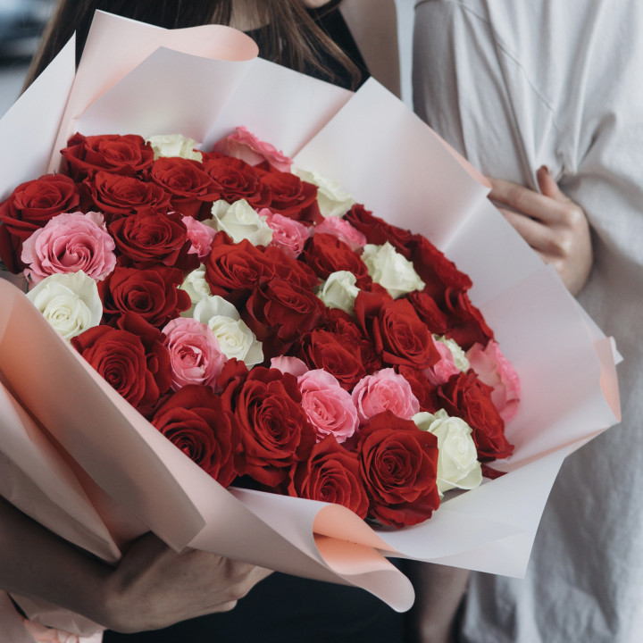 MONO Flower Delivery San Diego CA - Bloom Avenue