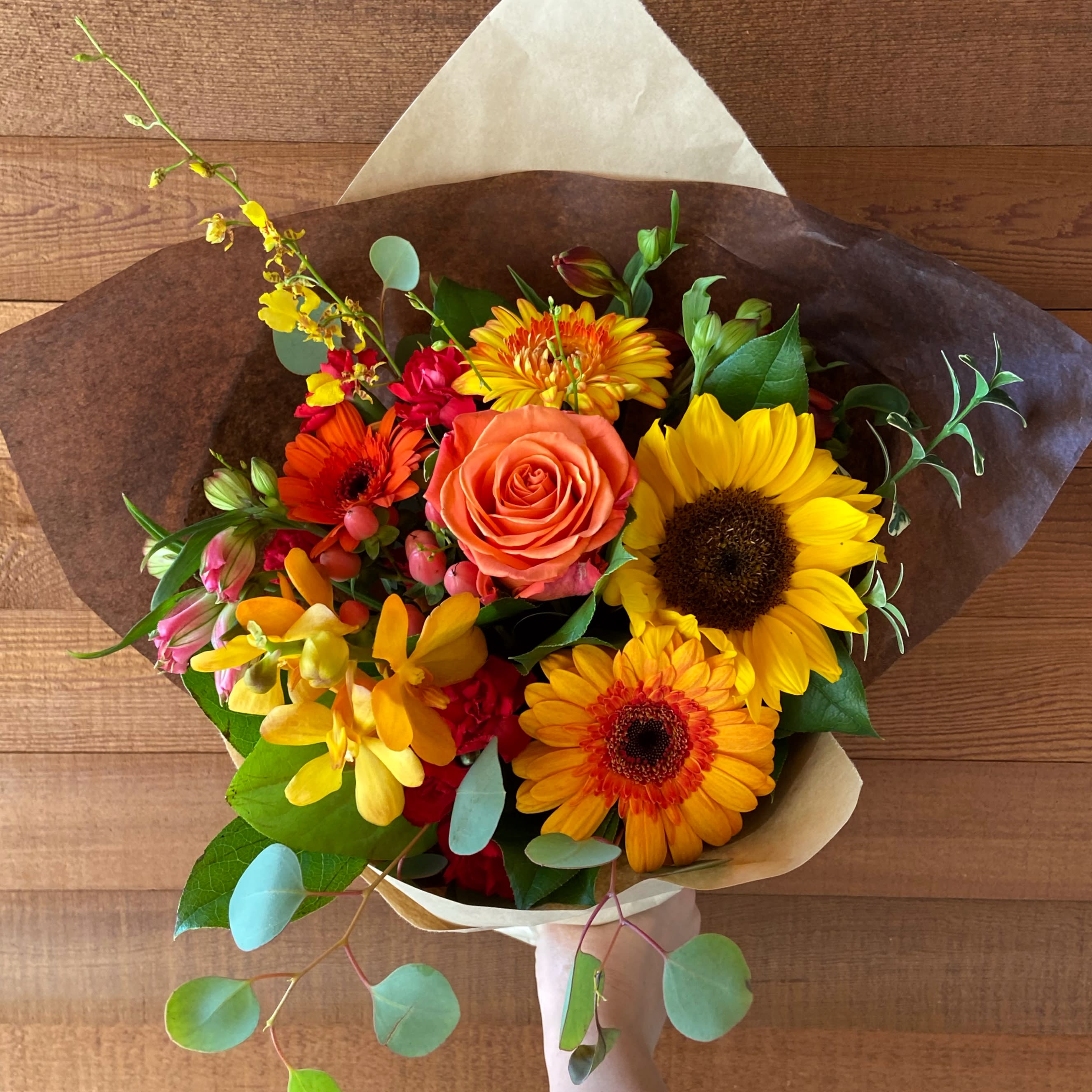 Florist V9B 1J1 | V9B 1J1 Flower Delivery by Poppies Floral Art
