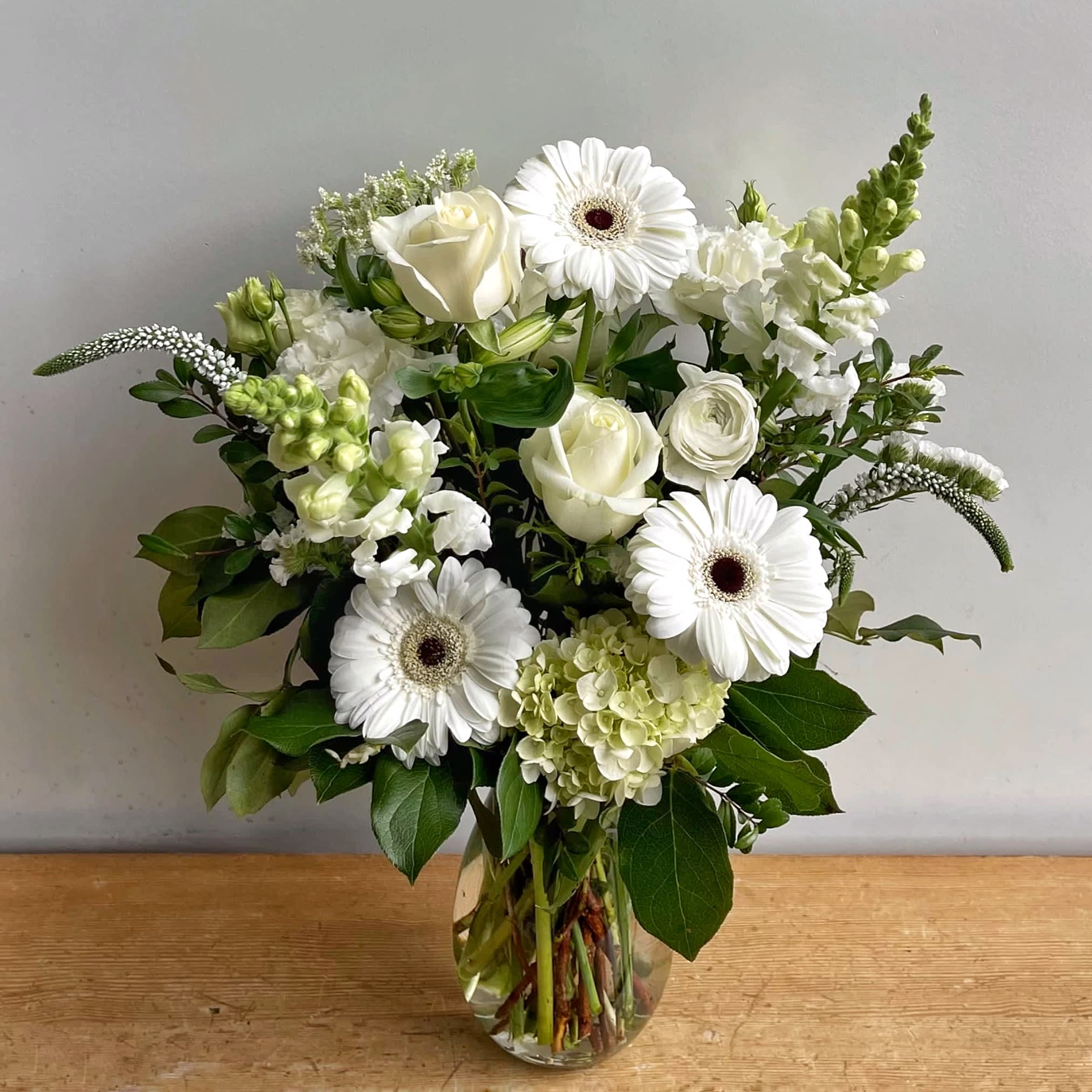Florist V8R 1P2 | V8R 1P2 Flower Delivery by Poppies Floral Art