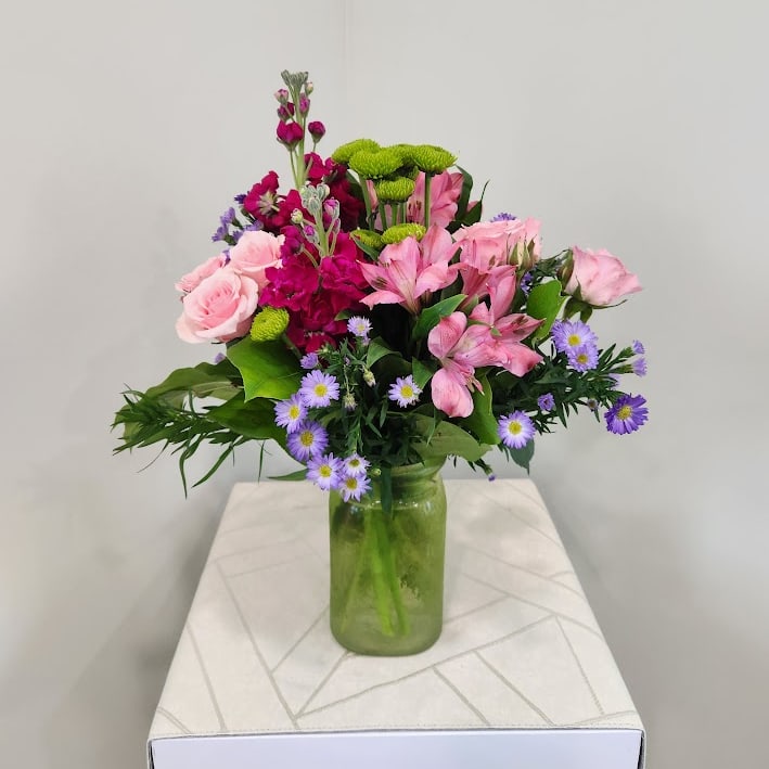 English Garden Flower Delivery NorthCanton OH Seifert s Flower Mill