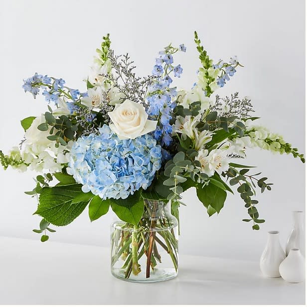 Hydrangea4937　0806 Providence Hydrangea Bouquet UT60200