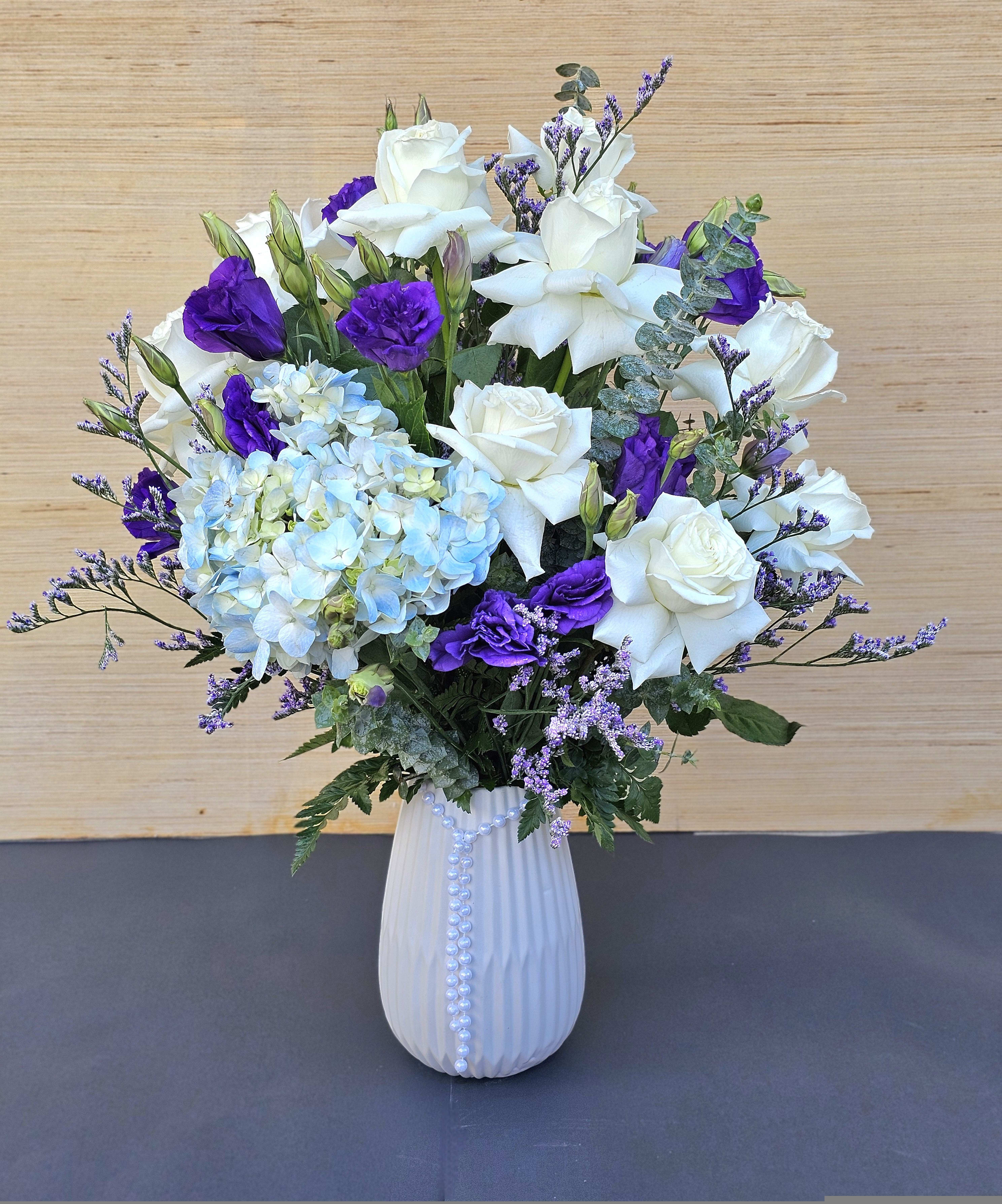 Florist 27495 | 27495 Flower Delivery by Flower Queen Hablamos