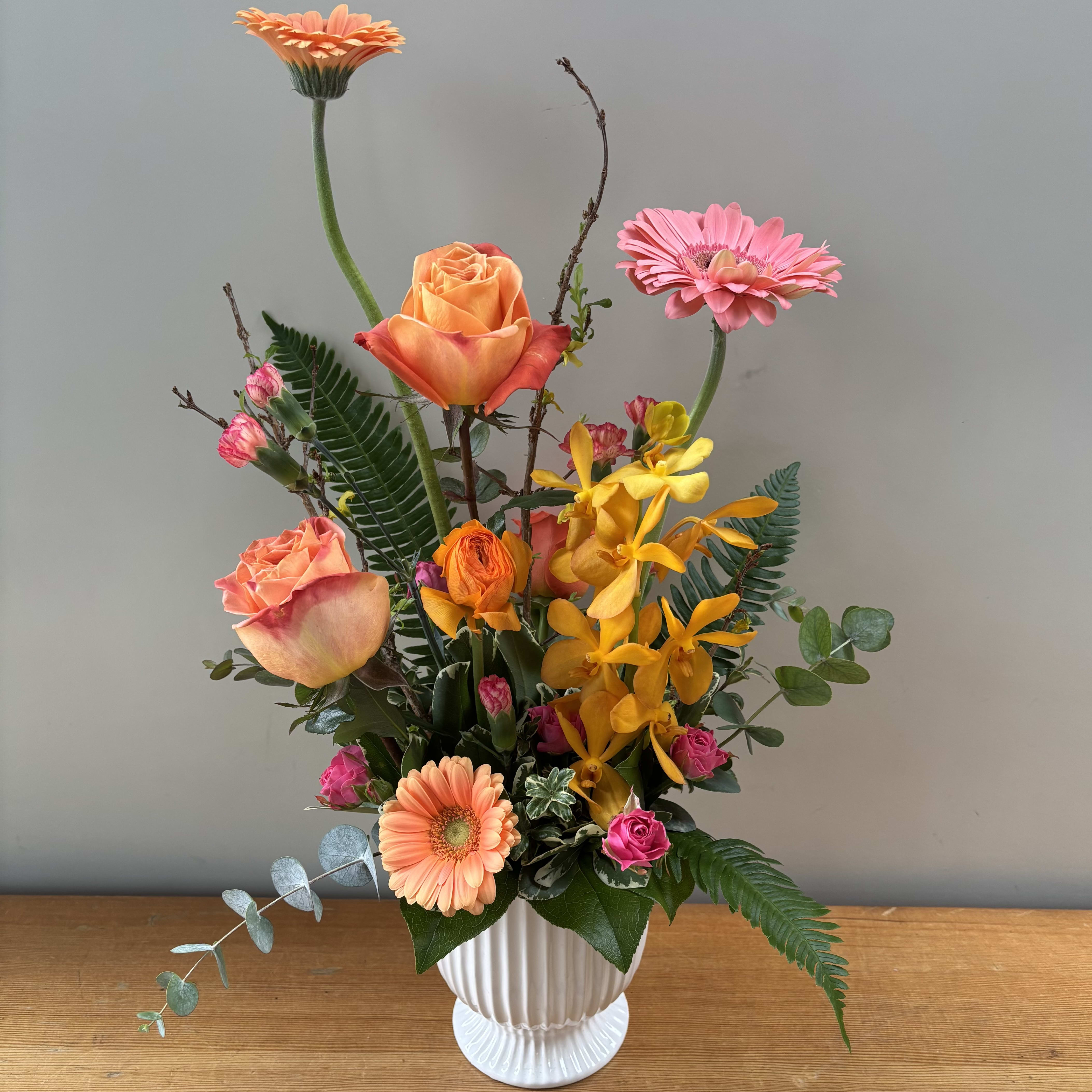 Florist V8R 1L4 | V8R 1L4 Flower Delivery by Poppies Floral Art