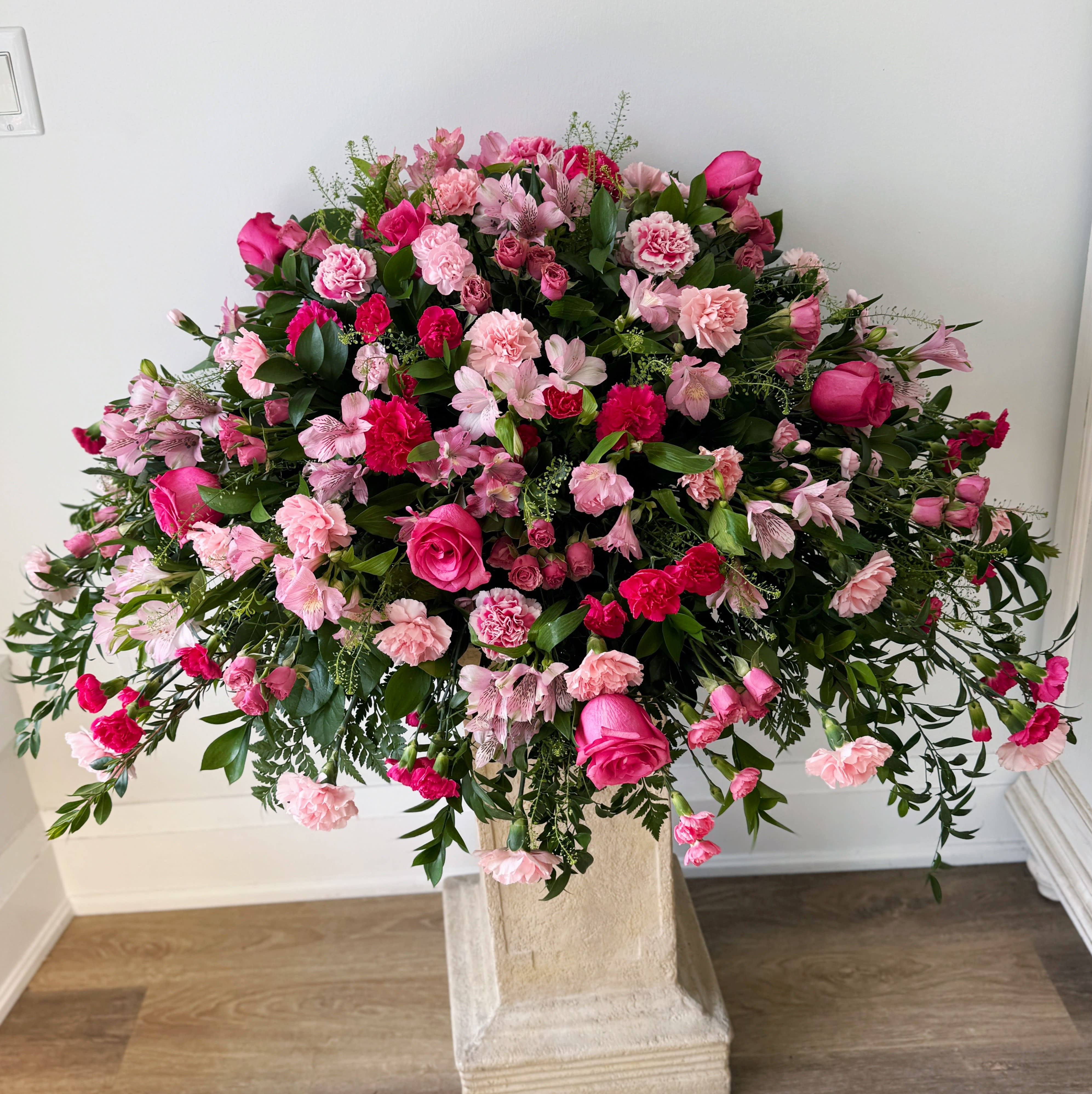 Florist L1Z 2B5 | L1Z 2B5 Flower Delivery by Adrienne's Flower and