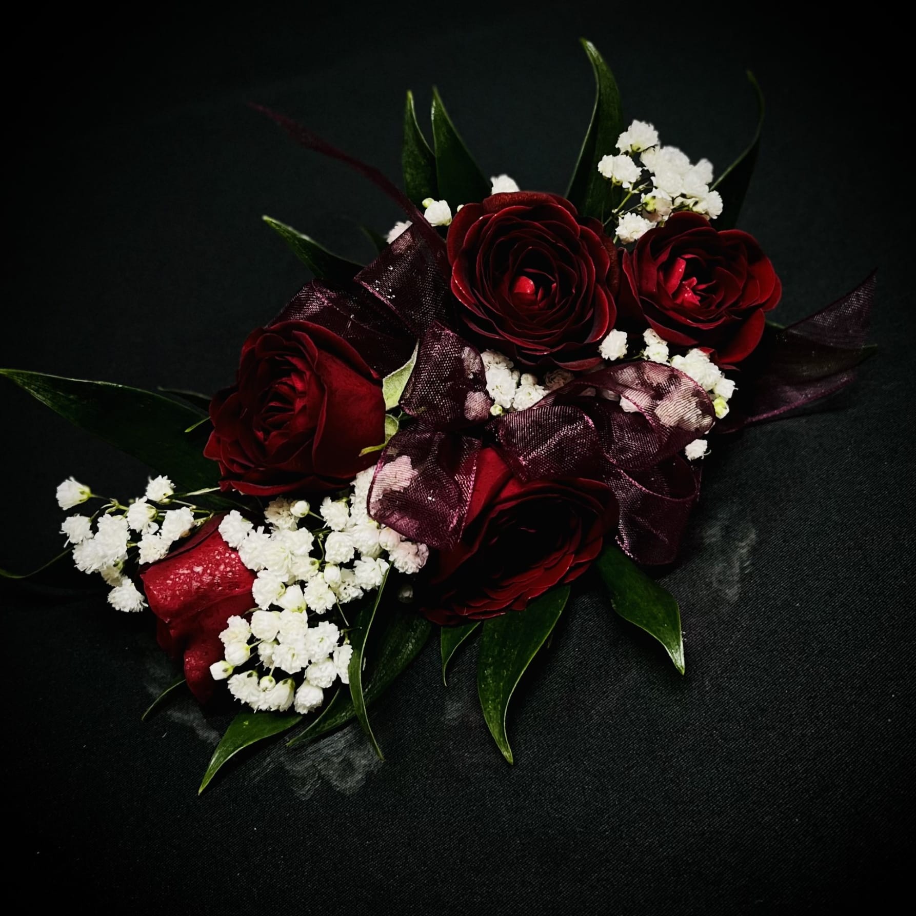 Spray Rose-5 Flower Delivery New Brighton MN - Pletschers Greenhouses