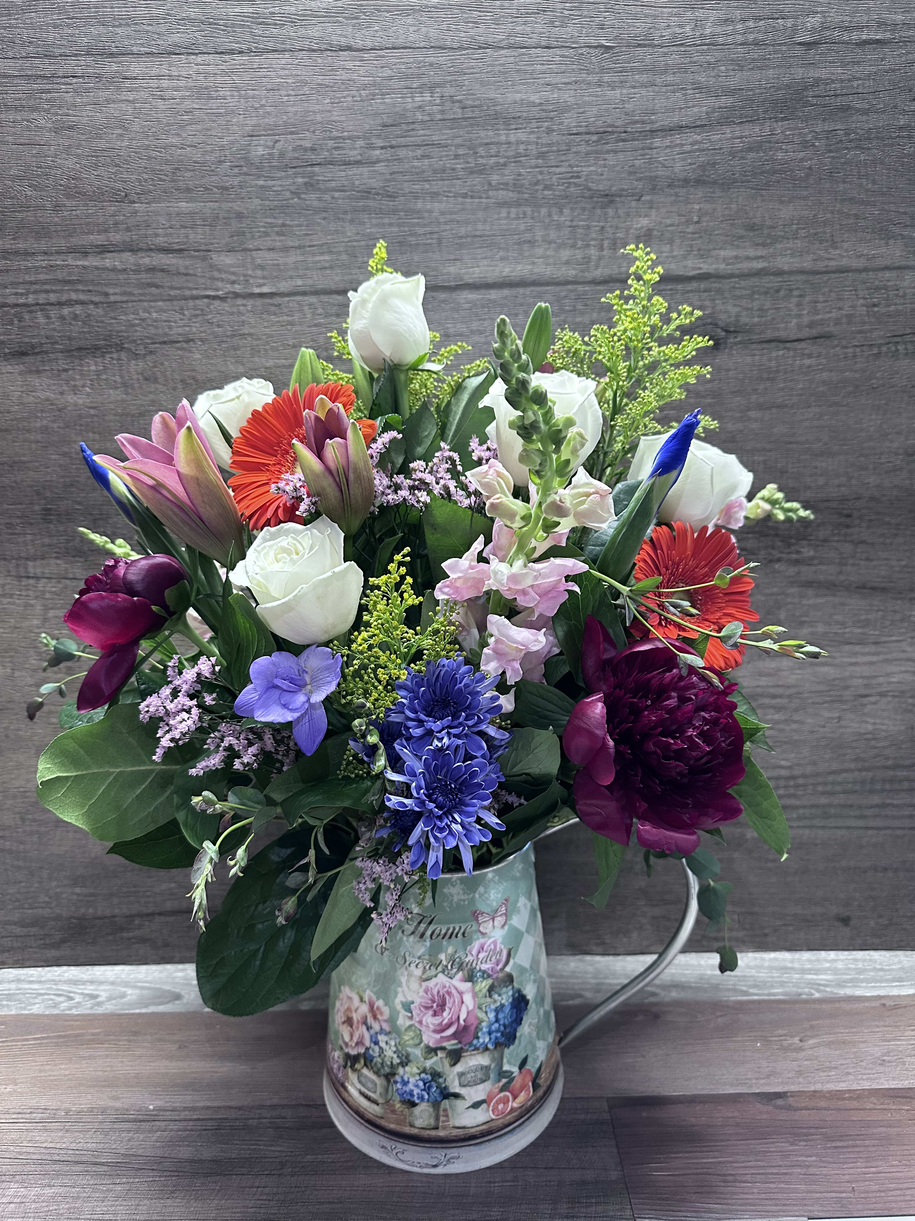 The Rosemary Flower Delivery Saint Paul MN - Flowerama Saint Paul