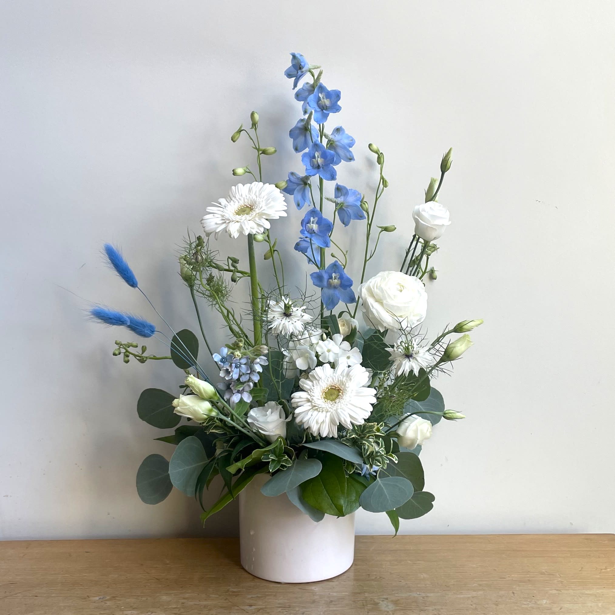 Florist V8N 1G2 | V8N 1G2 Flower Delivery by Poppies Floral Art