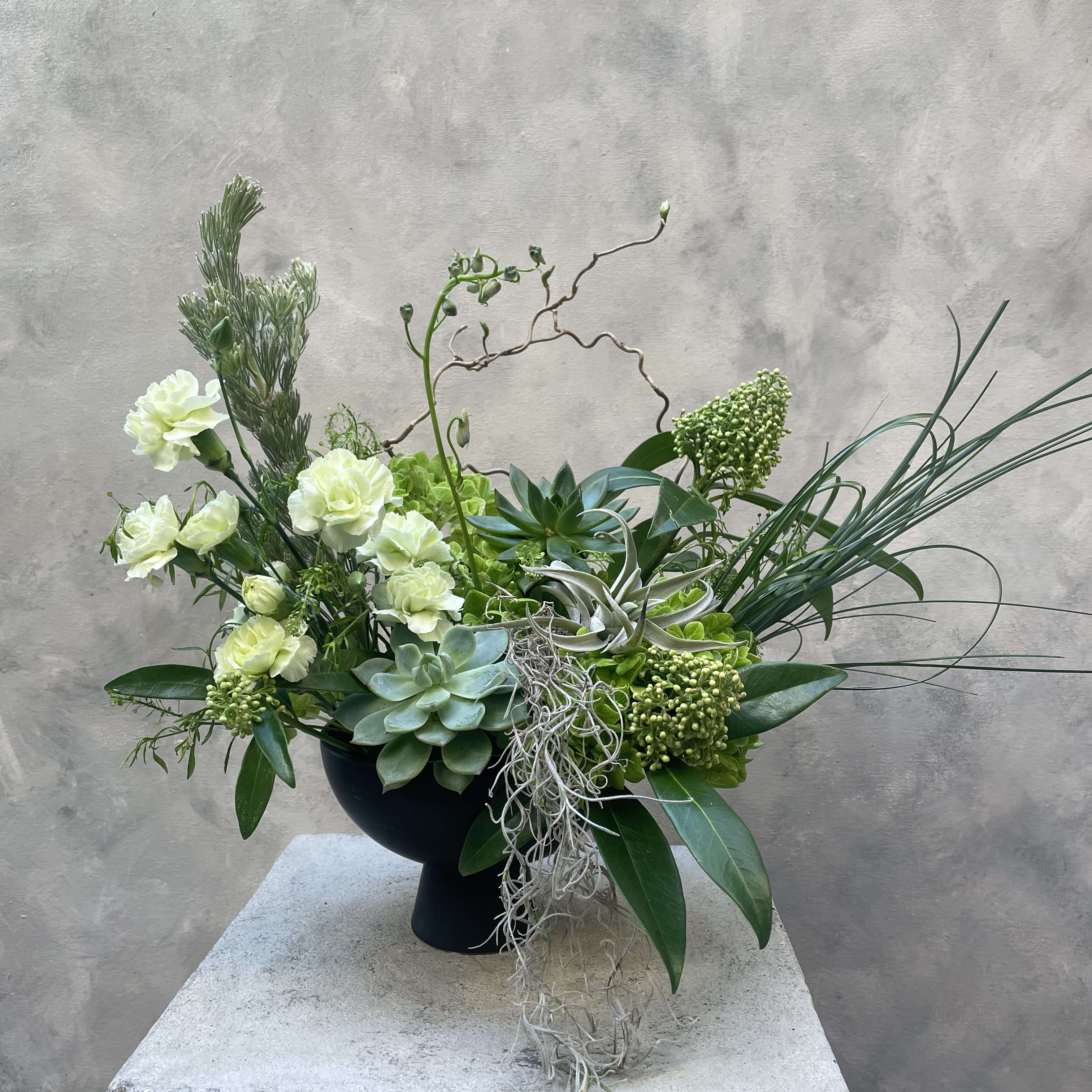 Florist V8N 2A8 | V8N 2A8 Flower Delivery by Poppies Floral Art