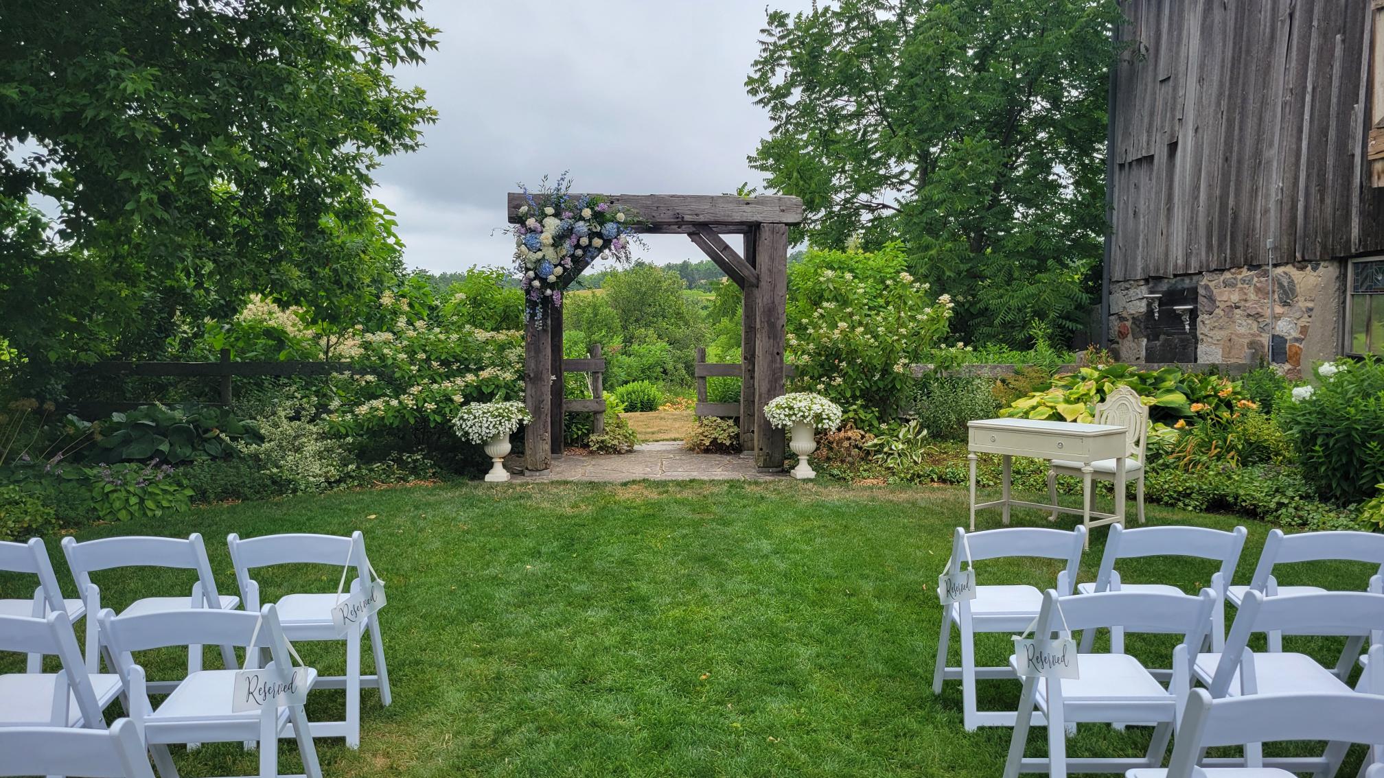 Century Barn Wedding Flowers