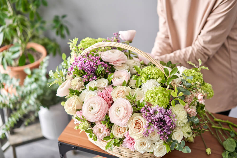 fresh flower delivery from local flower shop st louis mo