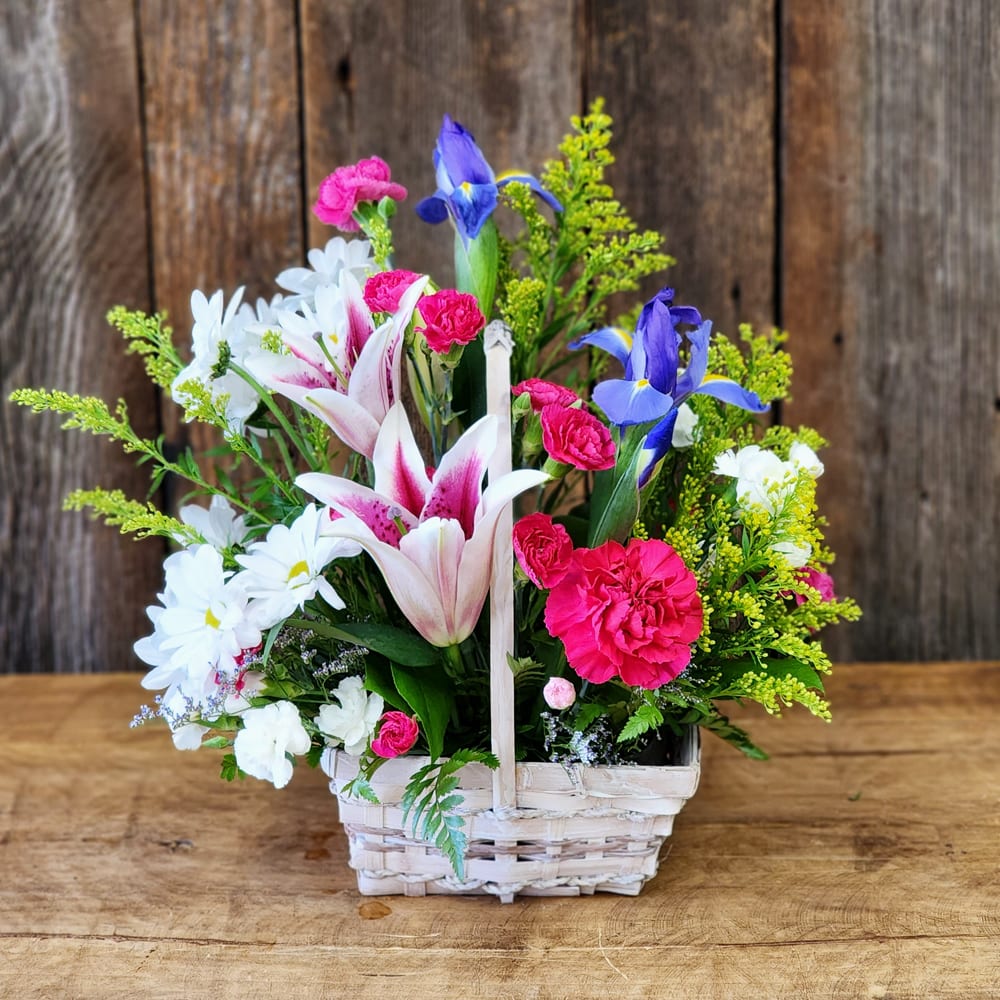 Judy's Wondrous Nature Bouquet C12-4400 Flower Bouquet
