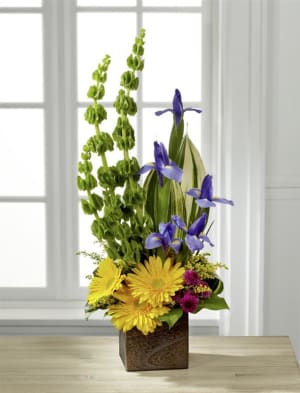 Striking Beauty Flower Bouquet