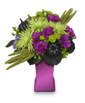 HOCUS POCUS
HALLOWEEN ARRANGEMENT Flower Bouquet