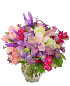 PRANCING LILAC
FLORAL DESIGN Flower Bouquet